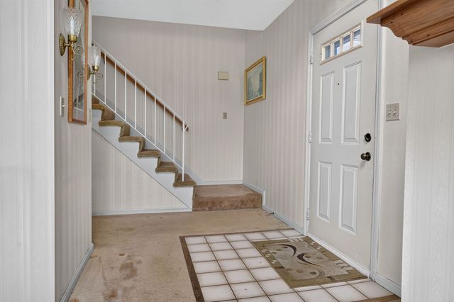 19 Schooner Ln 19, Quincy, MA 02171