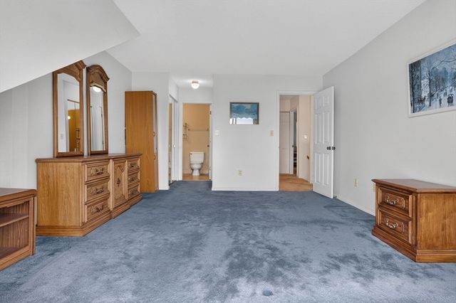19 Schooner Ln 19, Quincy, MA 02171