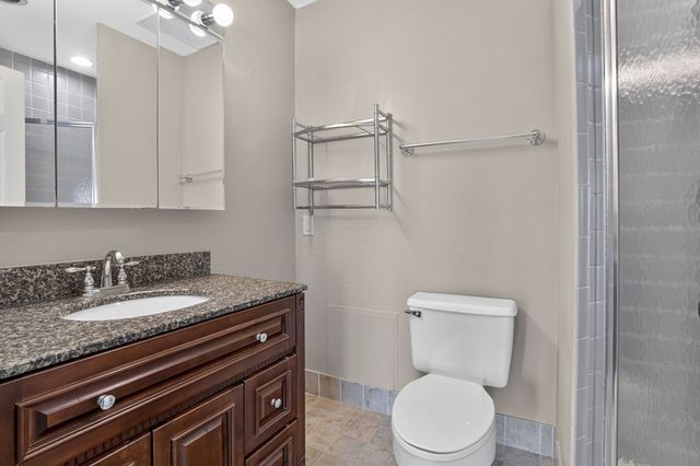 19 Schooner Ln 19, Quincy, MA 02171
