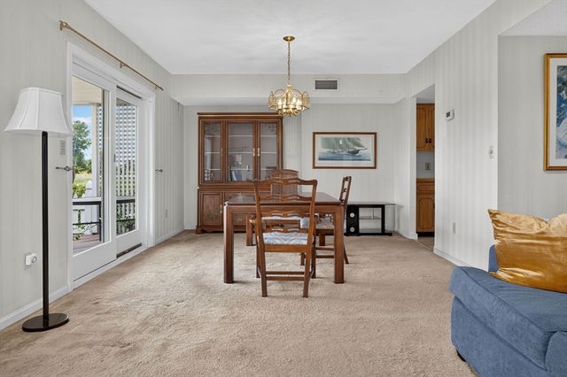19 Schooner Ln 19, Quincy, MA 02171