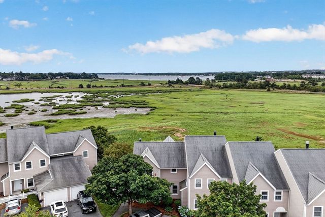 19 Schooner Ln 19, Quincy, MA 02171