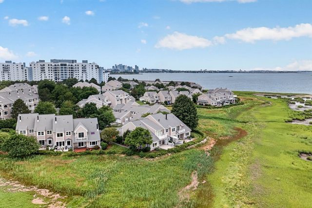 19 Schooner Ln 19, Quincy, MA 02171