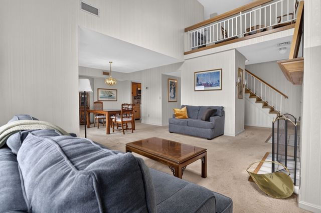 19 Schooner Ln 19, Quincy, MA 02171