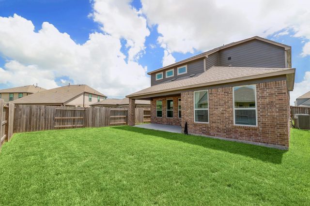 2125 Sand Lily Dr, Texas City, TX 77568