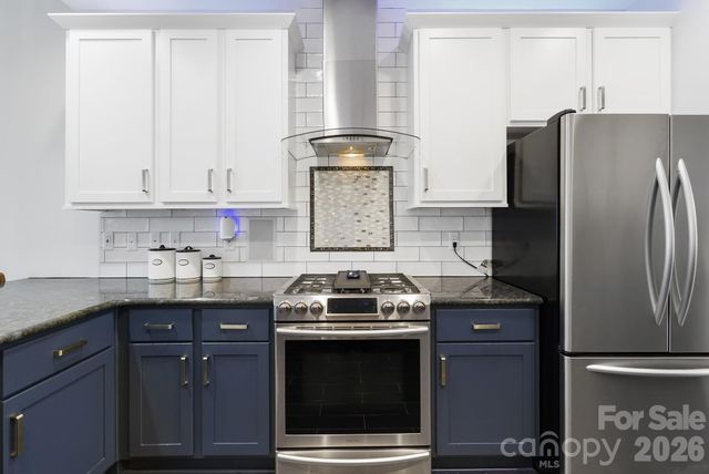 10238 Edgecliff Road, Huntersville, NC 28078