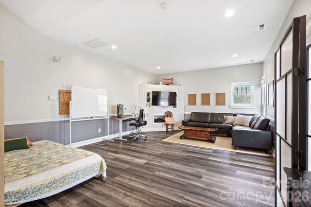 10238 Edgecliff Road, Huntersville, NC 28078