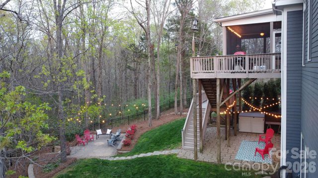 10238 Edgecliff Road, Huntersville, NC 28078