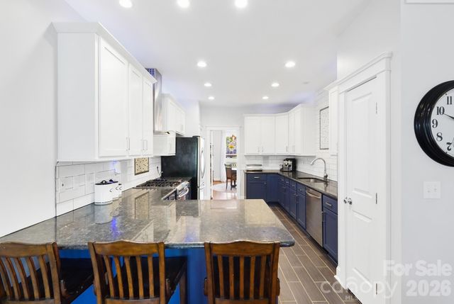 10238 Edgecliff Road, Huntersville, NC 28078