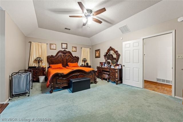 10609 Jenny Lind Road, Fort Smith, AR 72908