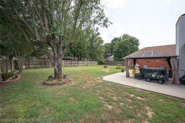 10609 Jenny Lind Road, Fort Smith, AR 72908