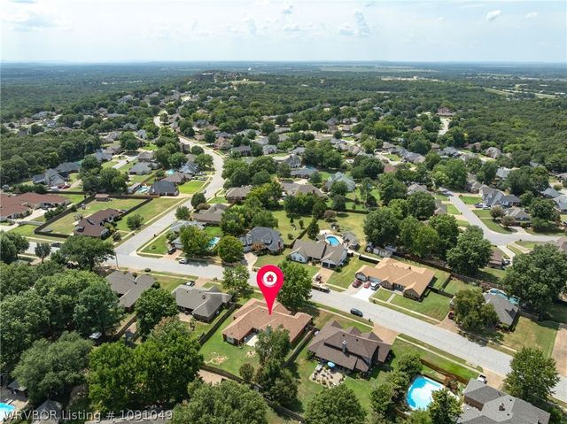 10609 Jenny Lind Road, Fort Smith, AR 72908