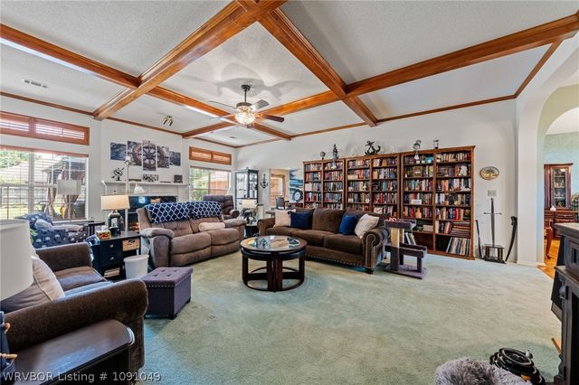 10609 Jenny Lind Road, Fort Smith, AR 72908