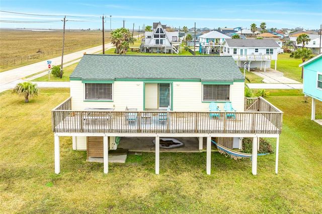 16725 Captain Bligh Road, Jamaica Beach, TX 77554
