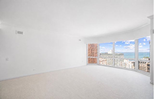 100 E Huron Street 3504, Chicago, IL 60611