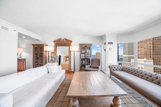 100 E Huron Street 3504, Chicago, IL 60611