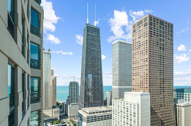 100 E Huron Street 3504, Chicago, IL 60611