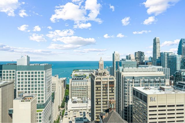 100 E Huron Street 3504, Chicago, IL 60611