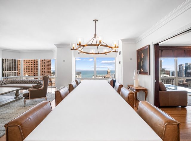 100 E Huron Street 3504, Chicago, IL 60611