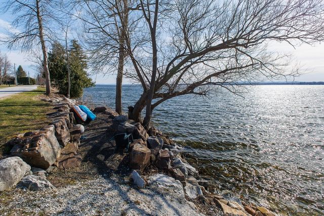 1600 West Shore Road, Isle La Motte, VT 05463