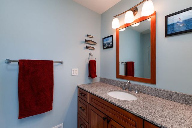 1600 West Shore Road, Isle La Motte, VT 05463