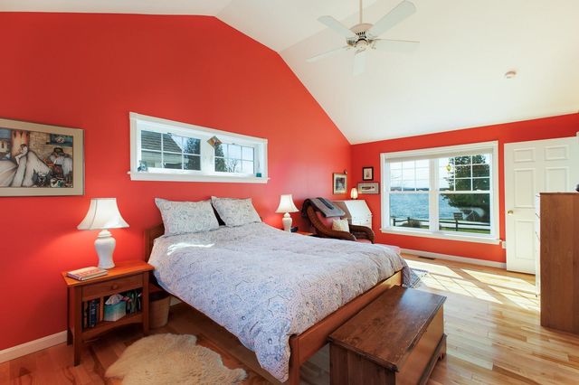 1600 West Shore Road, Isle La Motte, VT 05463