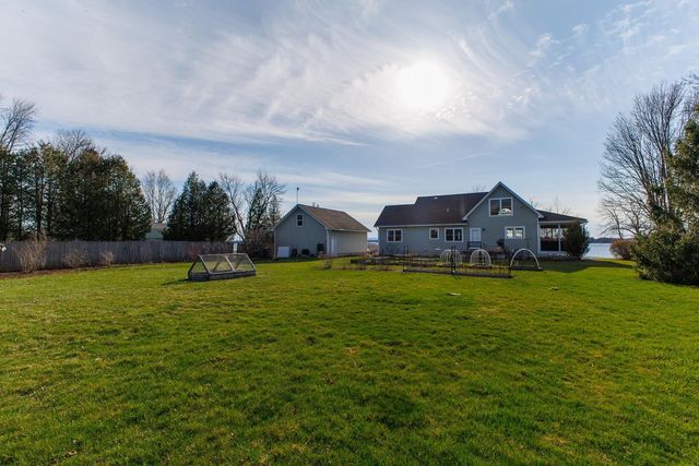 1600 West Shore Road, Isle La Motte, VT 05463