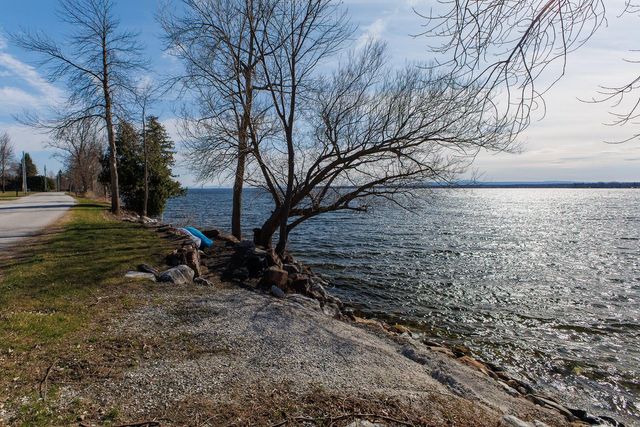 1600 West Shore Road, Isle La Motte, VT 05463