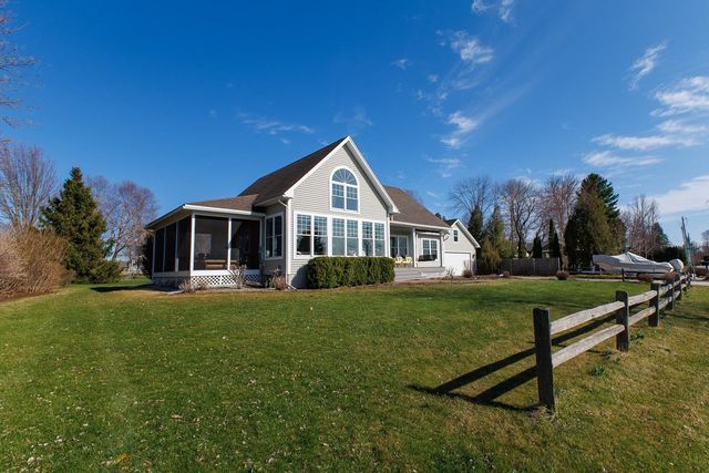 1600 West Shore Road, Isle La Motte, VT 05463