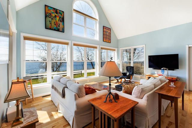 1600 West Shore Road, Isle La Motte, VT 05463
