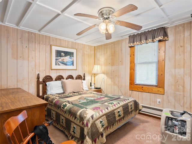 2426 Wesley Creek Road, Clyde, NC 28721