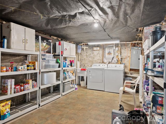 2426 Wesley Creek Road, Clyde, NC 28721