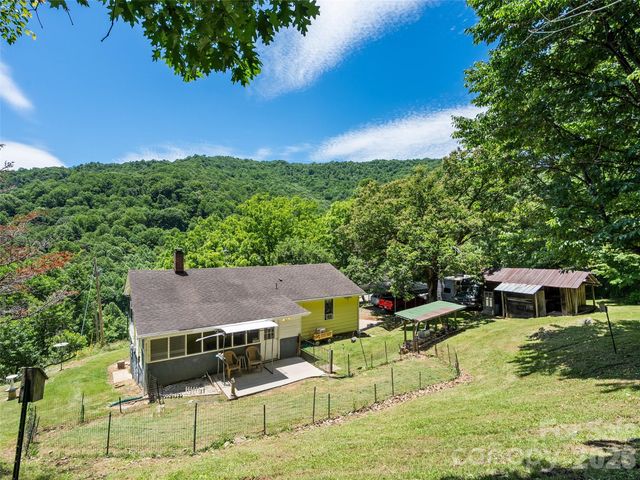 2426 Wesley Creek Road, Clyde, NC 28721