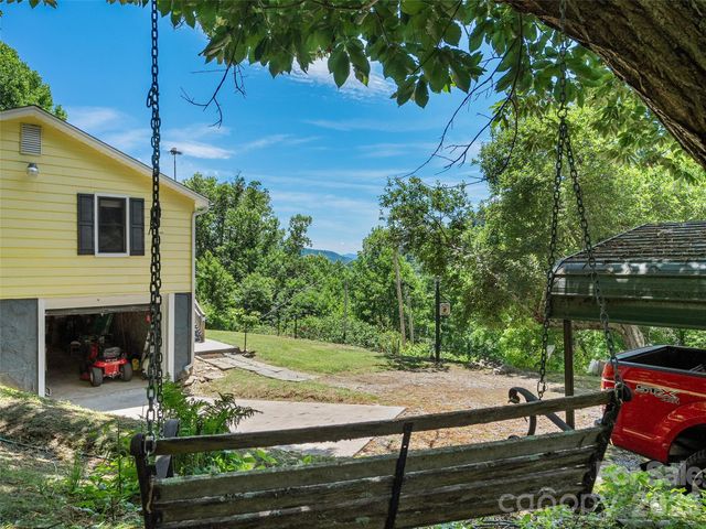 2426 Wesley Creek Road, Clyde, NC 28721