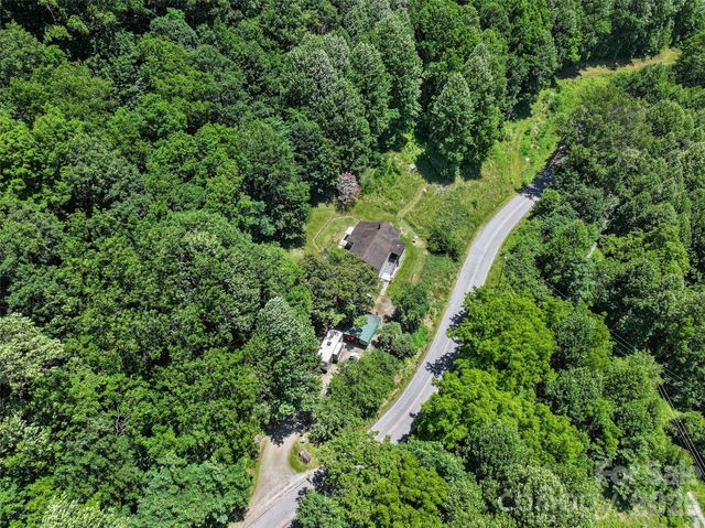 2426 Wesley Creek Road, Clyde, NC 28721