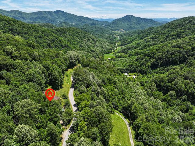 2426 Wesley Creek Road, Clyde, NC 28721