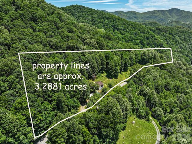 2426 Wesley Creek Road, Clyde, NC 28721