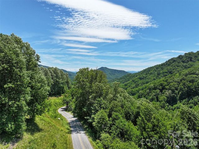 2426 Wesley Creek Road, Clyde, NC 28721