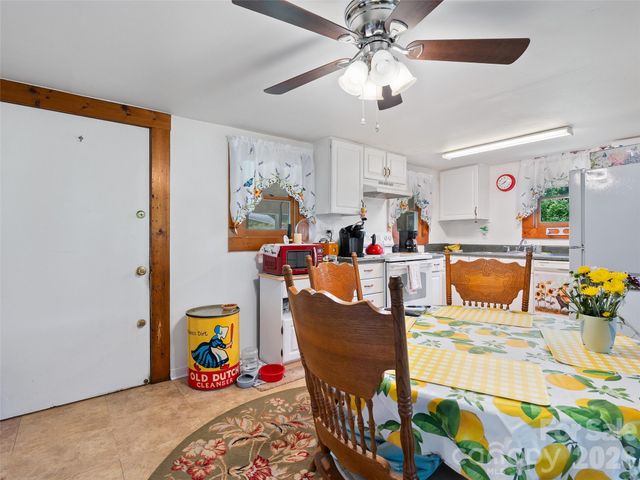 2426 Wesley Creek Road, Clyde, NC 28721