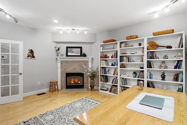 9 Storybrook Lane, Amherst, NH 03031