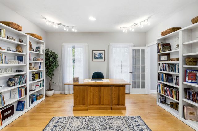 9 Storybrook Lane, Amherst, NH 03031