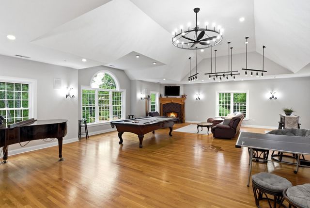 9 Storybrook Lane, Amherst, NH 03031
