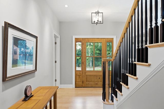 9 Storybrook Lane, Amherst, NH 03031