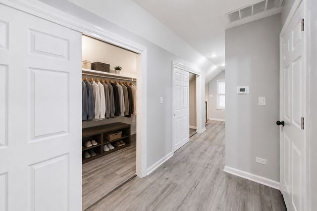 5012 N Tripp Avenue, Chicago, IL 60630