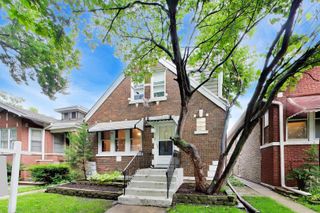 5012 N Tripp Avenue, Chicago, IL 60630