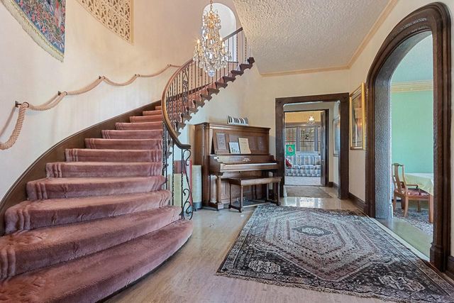 1101 S MONROE AVENUE, Green Bay, WI 54301