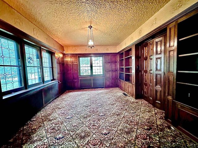 1101 S MONROE AVENUE, Green Bay, WI 54301