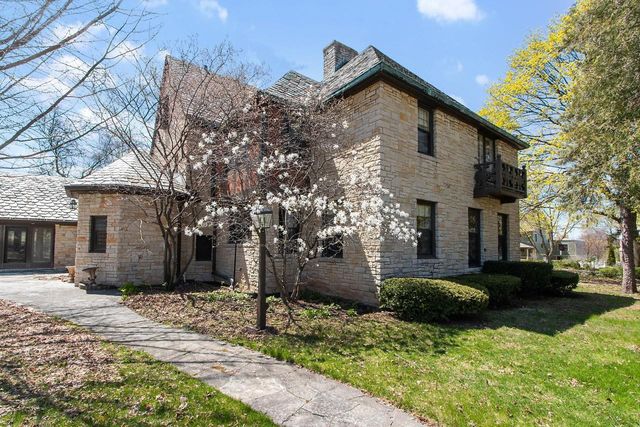 1101 S MONROE AVENUE, Green Bay, WI 54301