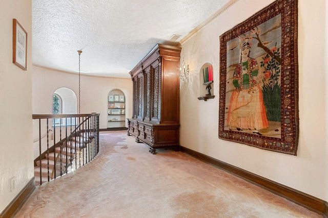1101 S MONROE AVENUE, Green Bay, WI 54301