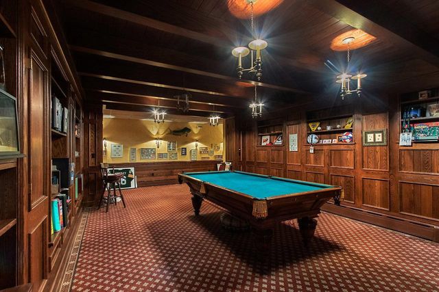 1101 S MONROE AVENUE, Green Bay, WI 54301
