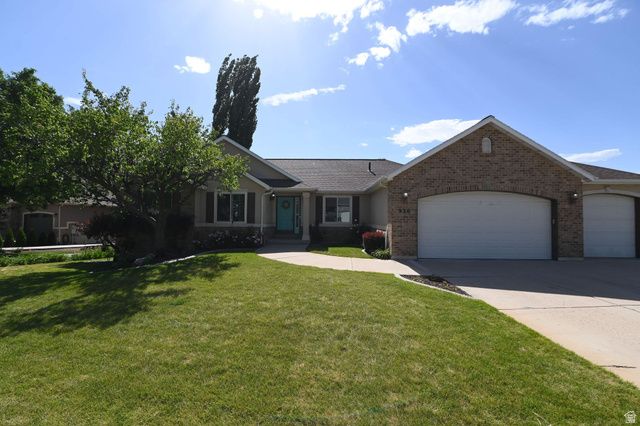 936 S DAVIS CREEK LN, Farmington, UT 84025